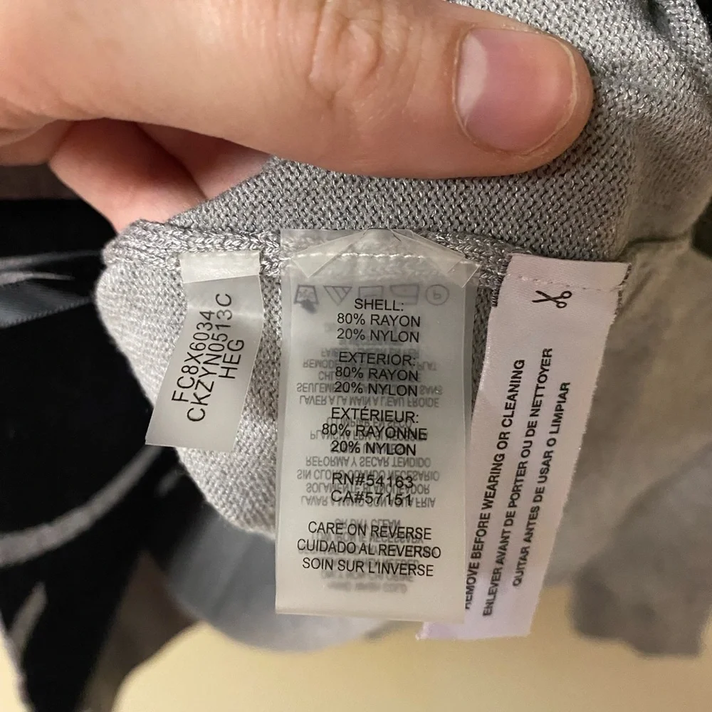 2/$75💥- SWEATER | Women’s Calvin Klein sweater size small - Picture 4 of 12